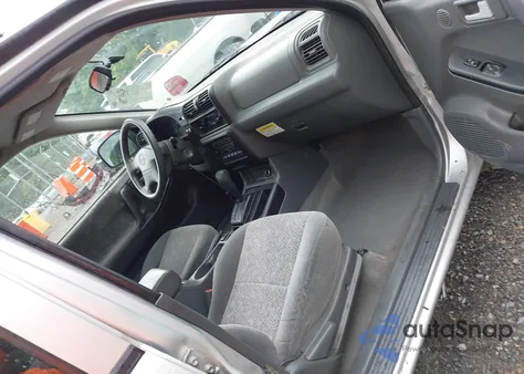 2000 Isuzu Rodeo Ls/Lse/S 3.2L z USA, uszkodzony, nr VIN 4S2CK58W4Y4313400